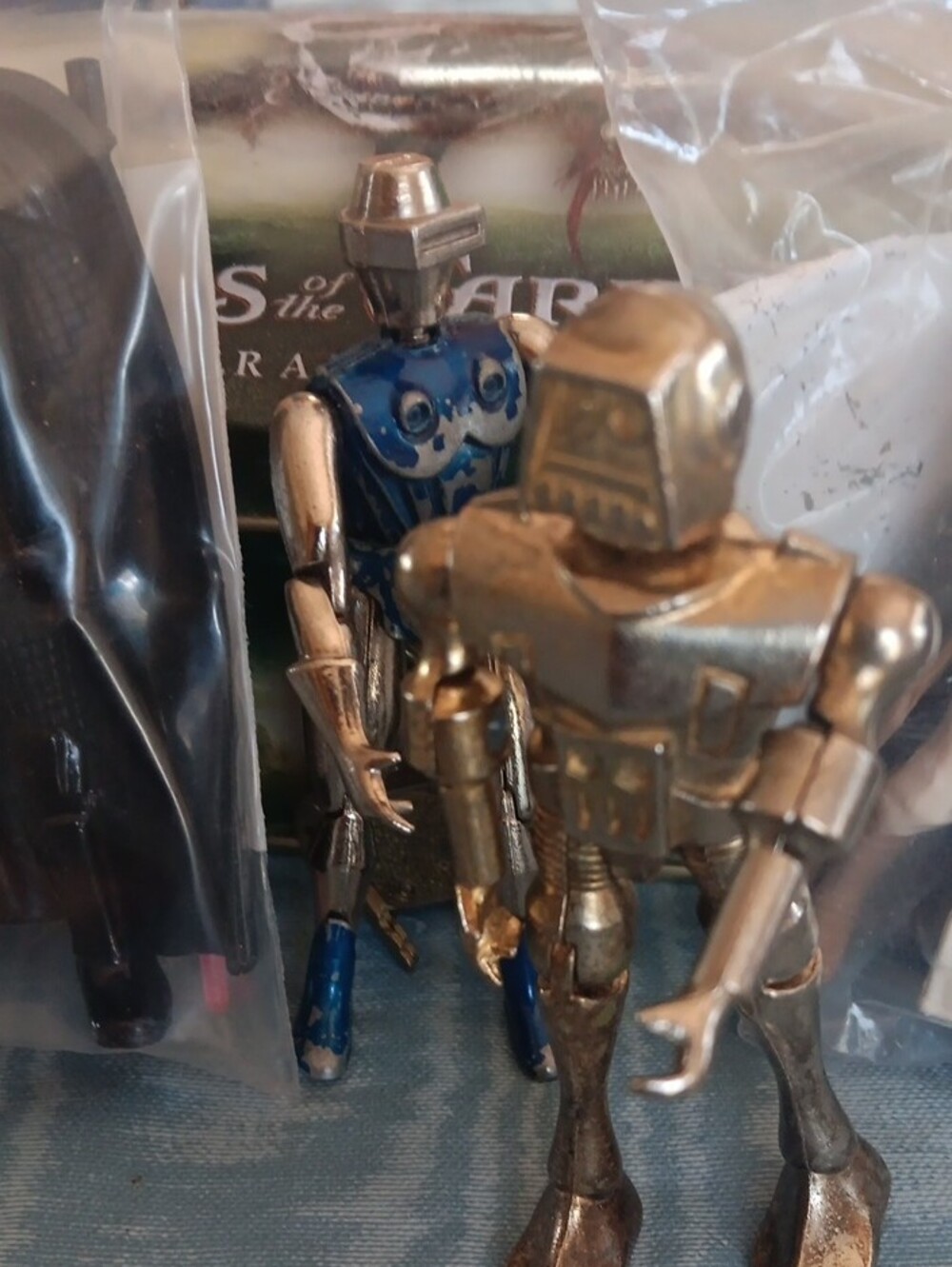 Metallic Silver Robot Action Figure - Kids Toys - Picture 4 of 5